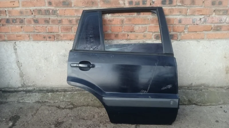 Дверь задняя правая Ford Fusion CBK