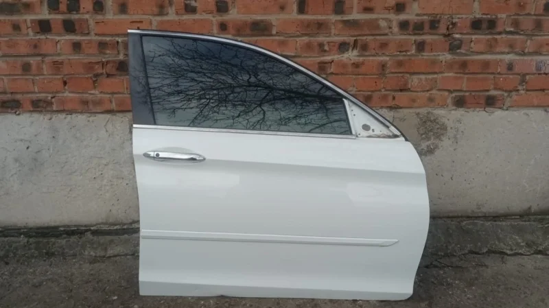 Дверь передняя правая Honda Accord CR K24W2