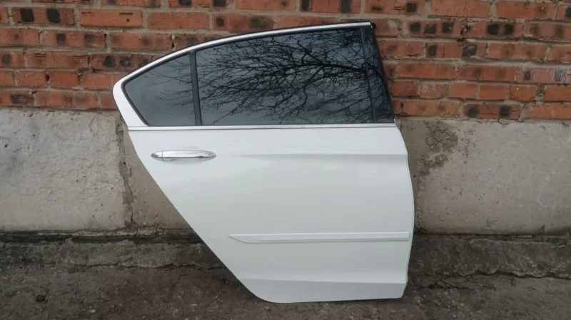 Дверь задняя правая Honda Accord CR K24W2