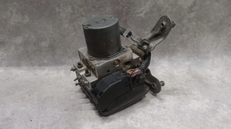 Блок abs Mercedes-Benz E-Klasse W211 646.821