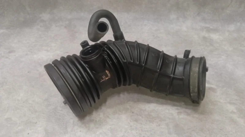 Патрубок воздушного фильтра Honda Accord CL K24A3