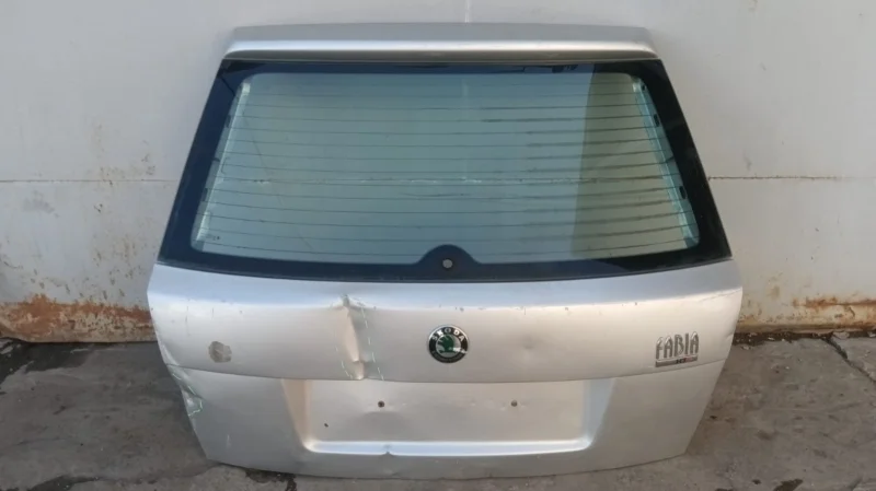 Крышка багажника задняя Skoda Fabia 6Y5