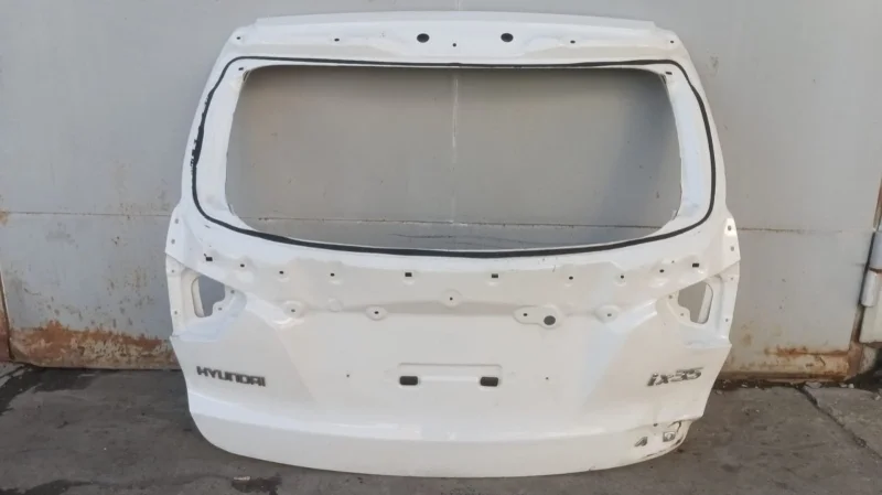 Крышка багажника задняя Hyundai IX35 LM