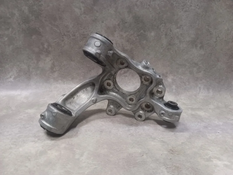 Кулак задней подвески задний правый Honda CR-V RE