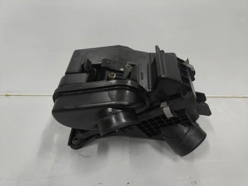 Корпус воздушногo фильтра Honda CR-V RE R20A2