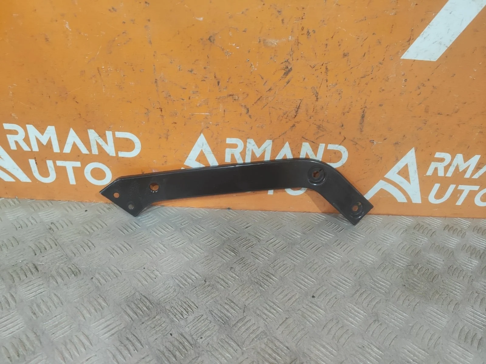 Кронштейн фары Volkswagen Tiguan 2016-нв