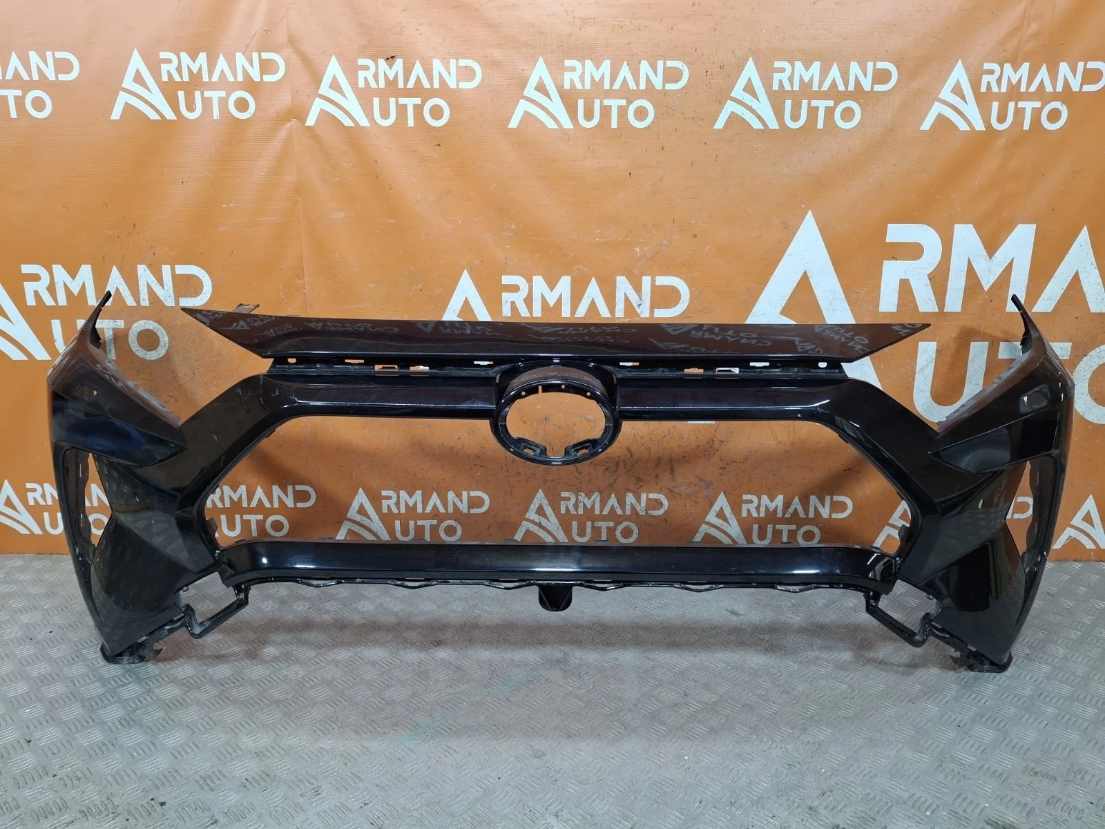 Бампер Toyota RAV4 2018-нв 5 XA50