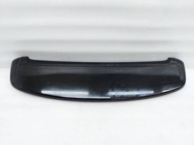 Спойлер Toyota Land Cruiser 2011 J200