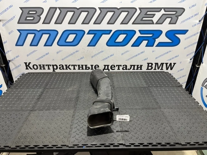 Патрубок воздушного фильтра BMW 520d 13717811597 F11 N47D20C, левый