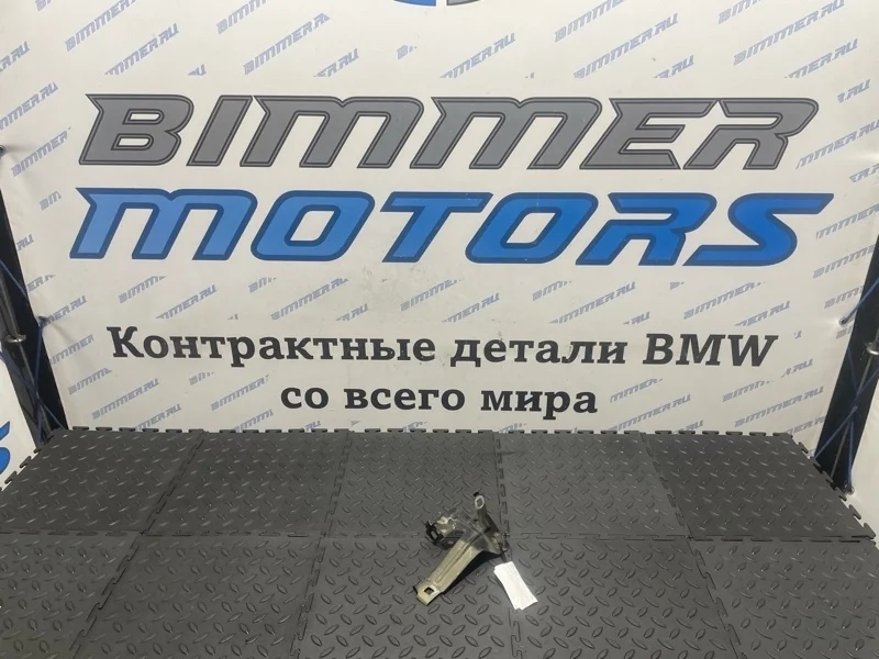 Кронштейн крыла BMW 316i 41357298037 F30 N13B16A, левый