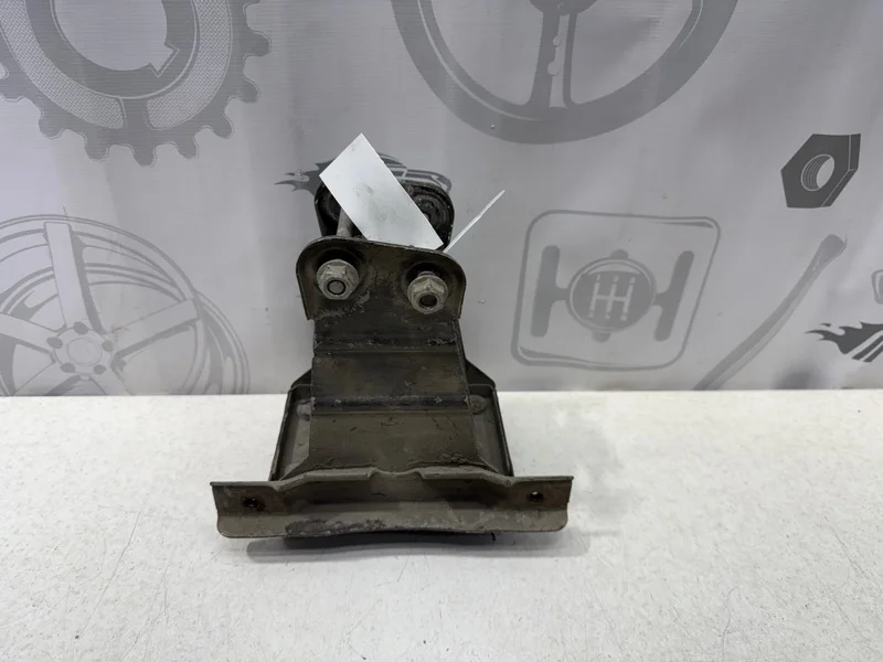 Кронштейн усилителя заднего бампера правый Mercedes-benz 2006 W221