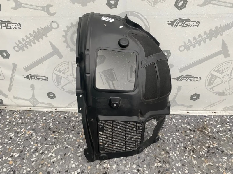 Подкрылок передний правый передняя часть BMW 7 G11