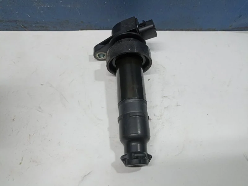 Катушка зажигания Kia Cerato 2 2011 273012B010 TD 1.6 G4FC