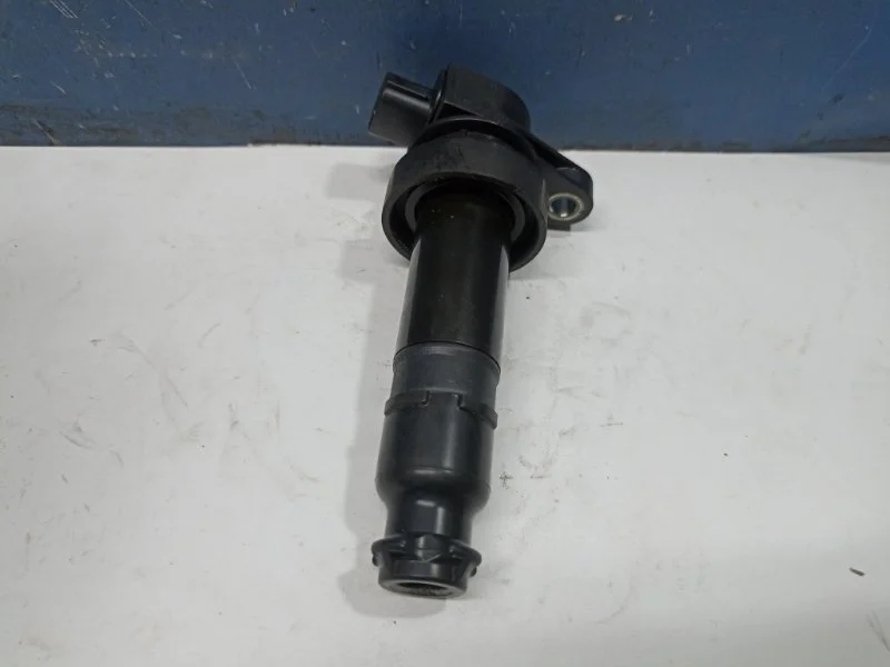 Катушка зажигания Kia Cerato 2 2011 273012B010 TD 1.6 G4FC