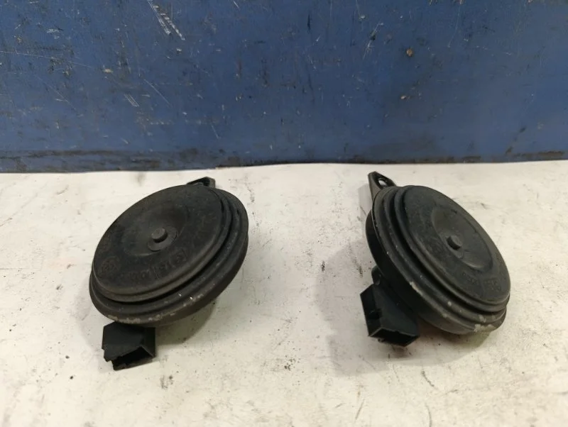 Звуковой сигнал Toyota Camry 2015 8651028130 ASV50 2.5 2AR-FE