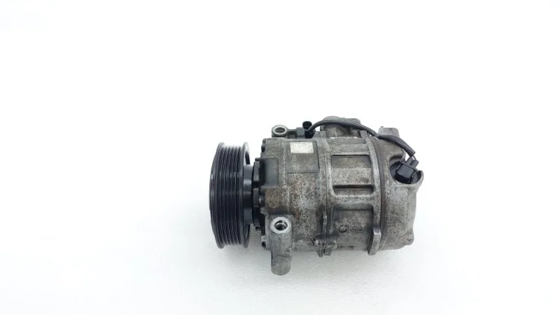 Компрессор кондиционера Volkswagen Touareg 2014 NF