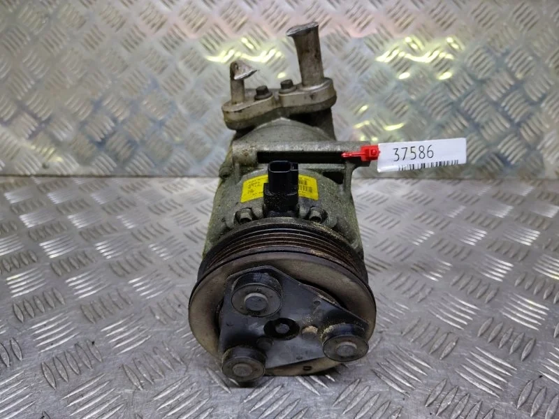 Компрессор кондиционера Ford Focus 2