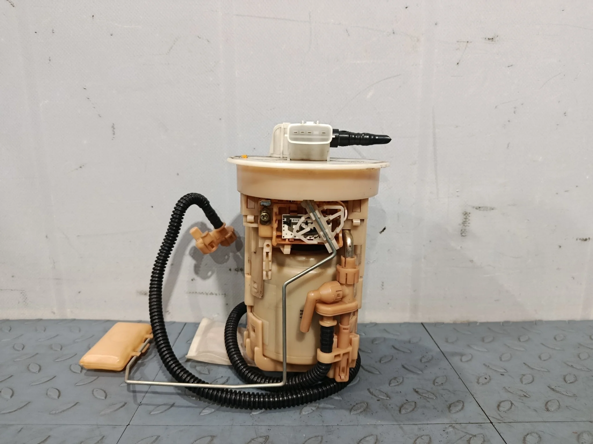 БЕНЗОНАСОС КОРПУС БЕНЗОНАСОСА В СБОРЕ NISSAN PRIMERA X-TRAIL NT30 T30 TNP12 WTNP12 4WD 1 ШТУЦЕР 1 ФИШКА 4 КОНТАКТА 250608H301