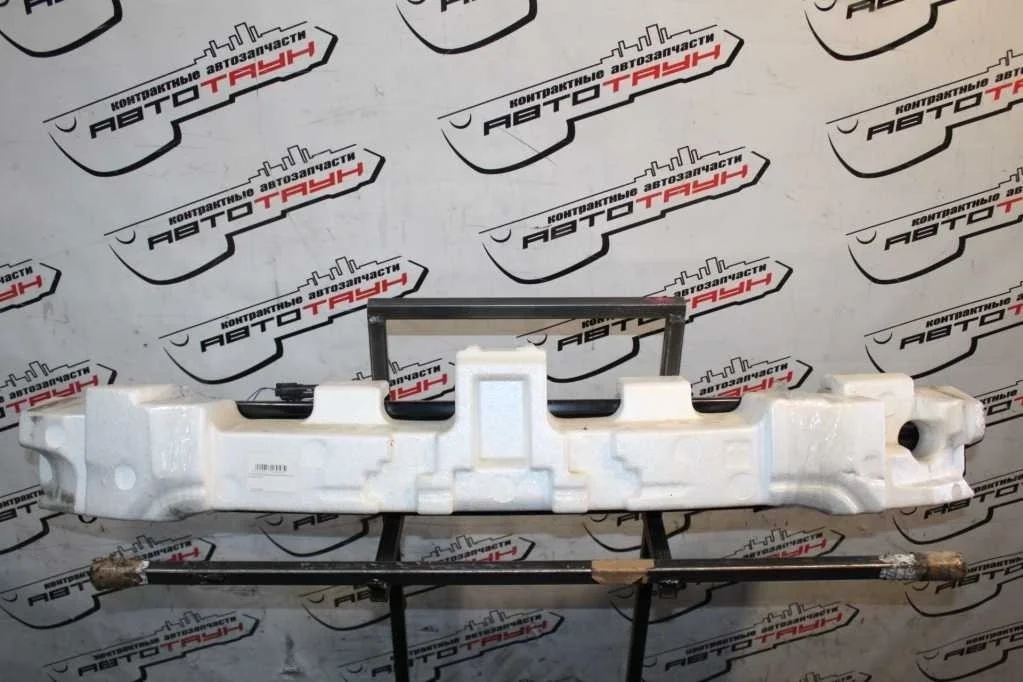 УСИЛИТЕЛЬ БАМПЕРА NISSAN ПЕРЕД 620304CL0A