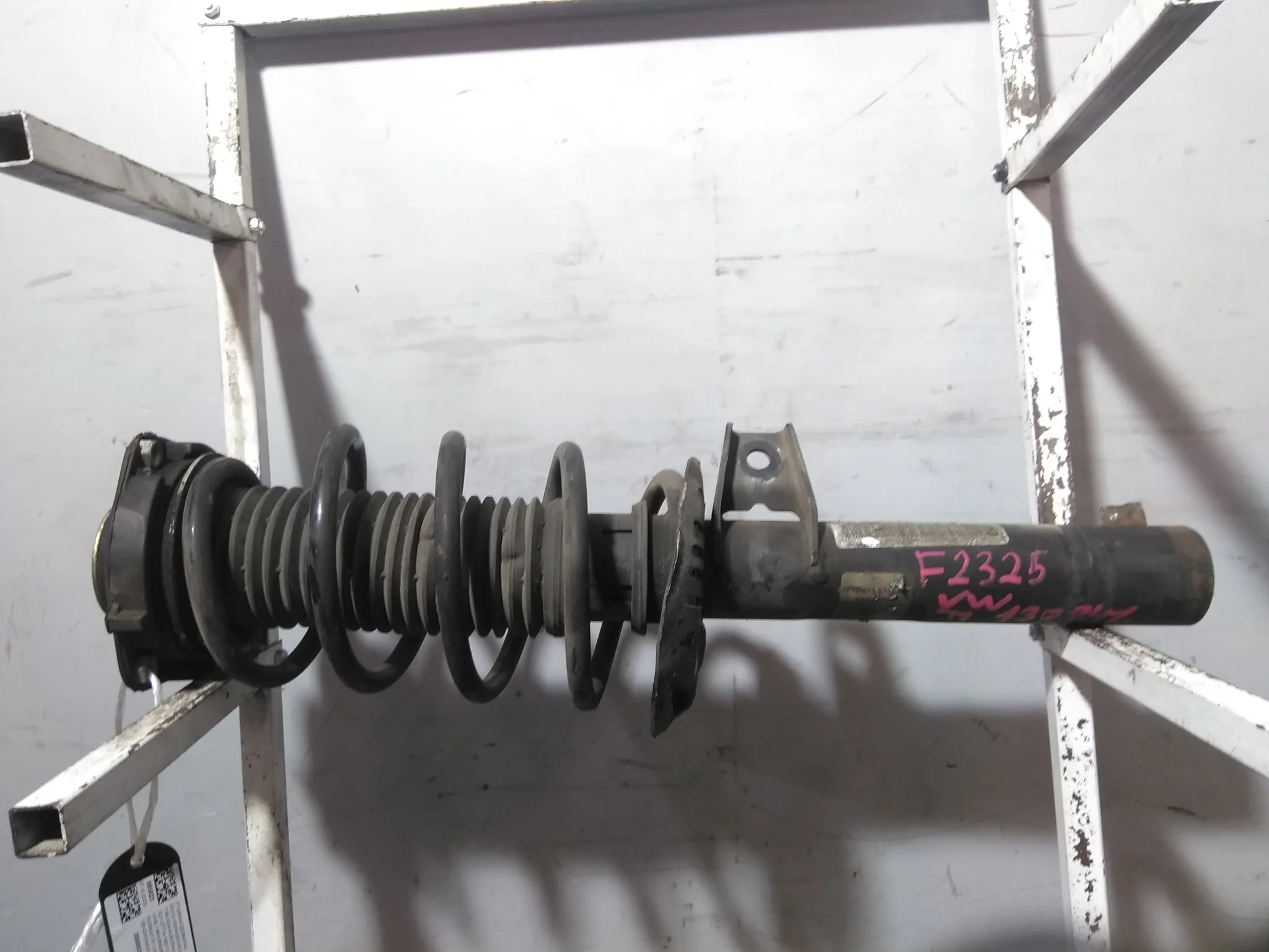 СТОЙКА ХОДОВКИ AUDI VOLKSWAGEN SEAT SKODA ПЕРЕД ПРАВО 1J0413031BH F2325