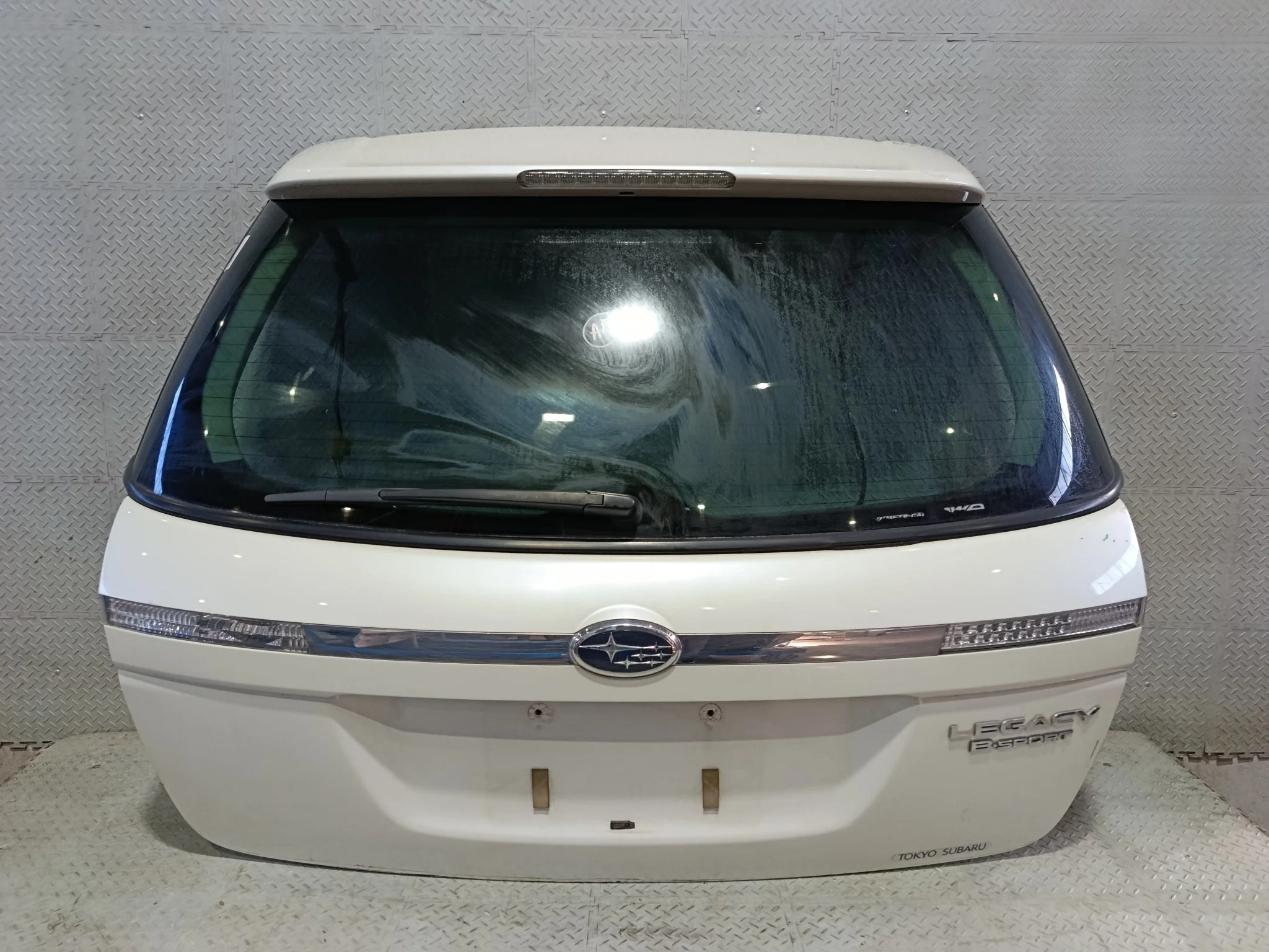 ДВЕРЬ ЗАДНЯЯ SUBARU LEGACY OUTBACK BP5 BP9 BPE BPH 60809AG0039P 2 МОДЕЛЬ белый, 37J XA6765