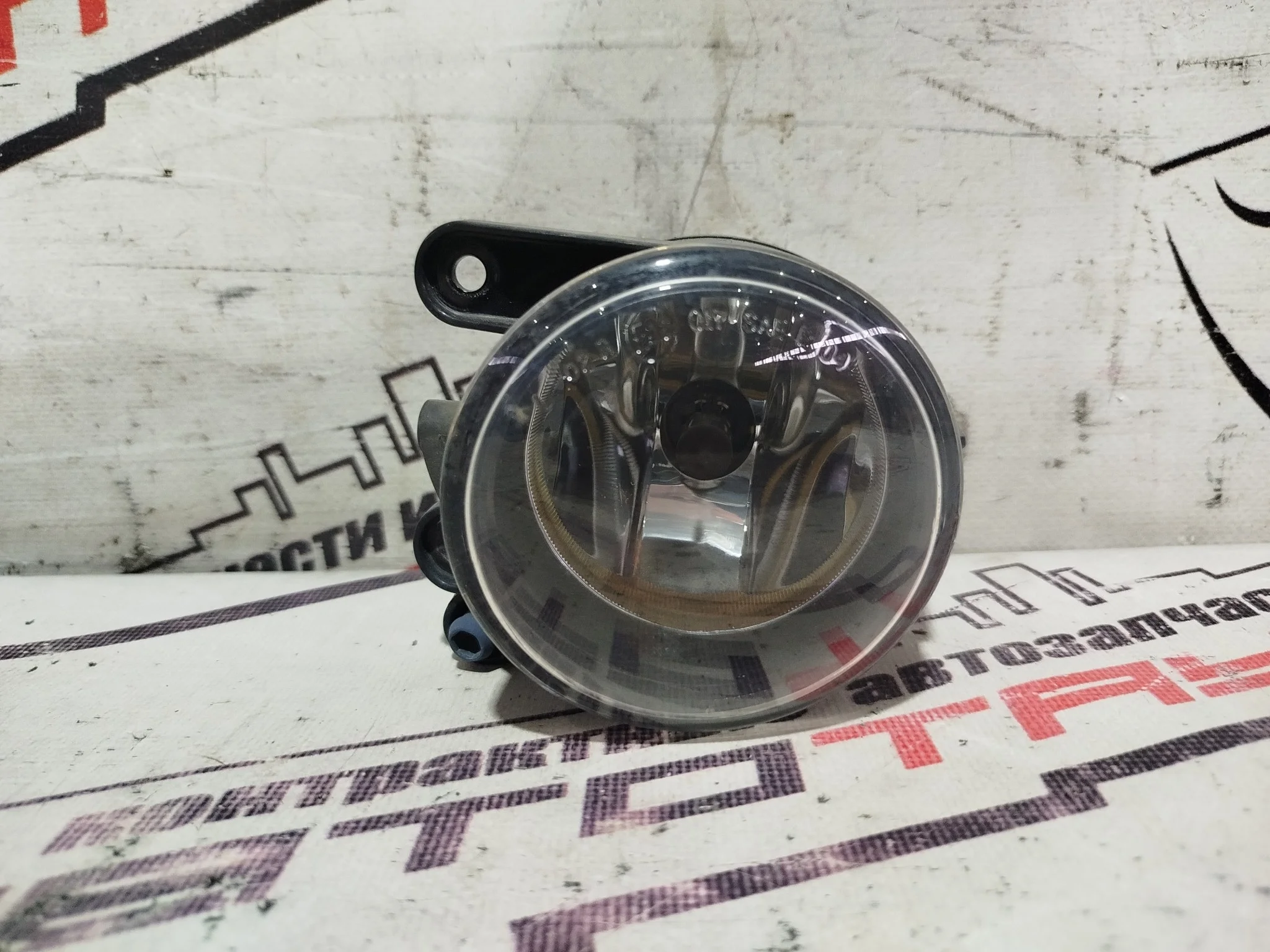 ТУМАНКА VOLKSWAGEN ЛЕВО 1T0941699C KA9256Z