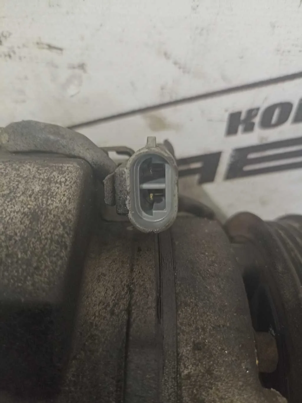 КОМПРЕССОР КОНДИЦИОНЕРА CHEVROLET CADILLAC HUMMER GMC L59 LM7 LQ4 LQ9 LR4 ESCALADE H2 SILVERADO SUBURBAN TAHOE YUKON GMT800 GMT900 84208257