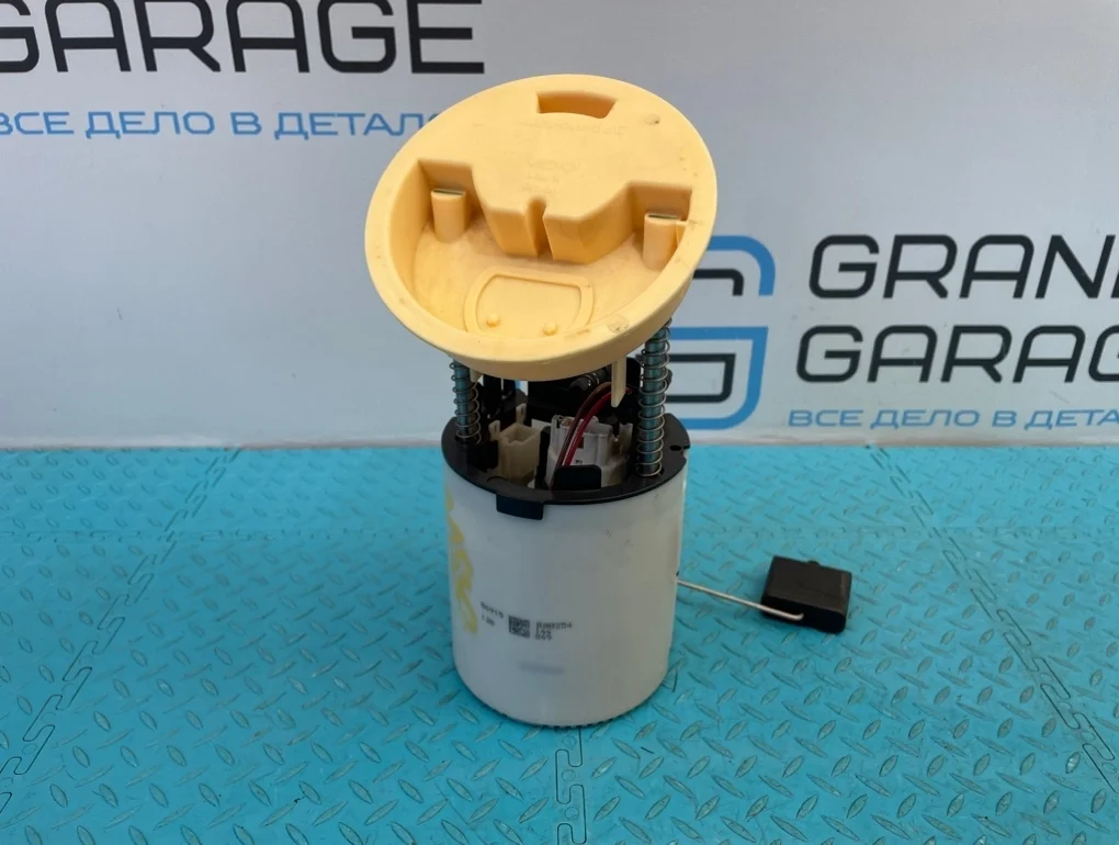 Насос топливный Mercedes-Benz E-Class 2002 A2114702994 W211 112.949 3.2