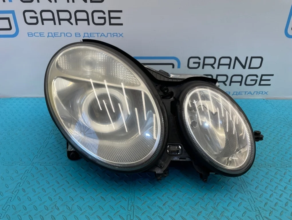 Фара Mercedes-Benz E-Class 2002 A2118201661 W211 112.949 3.2, правая