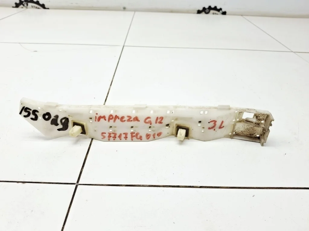 Кронштейн заднего бампера левый Subaru Impreza G12, GE, GH