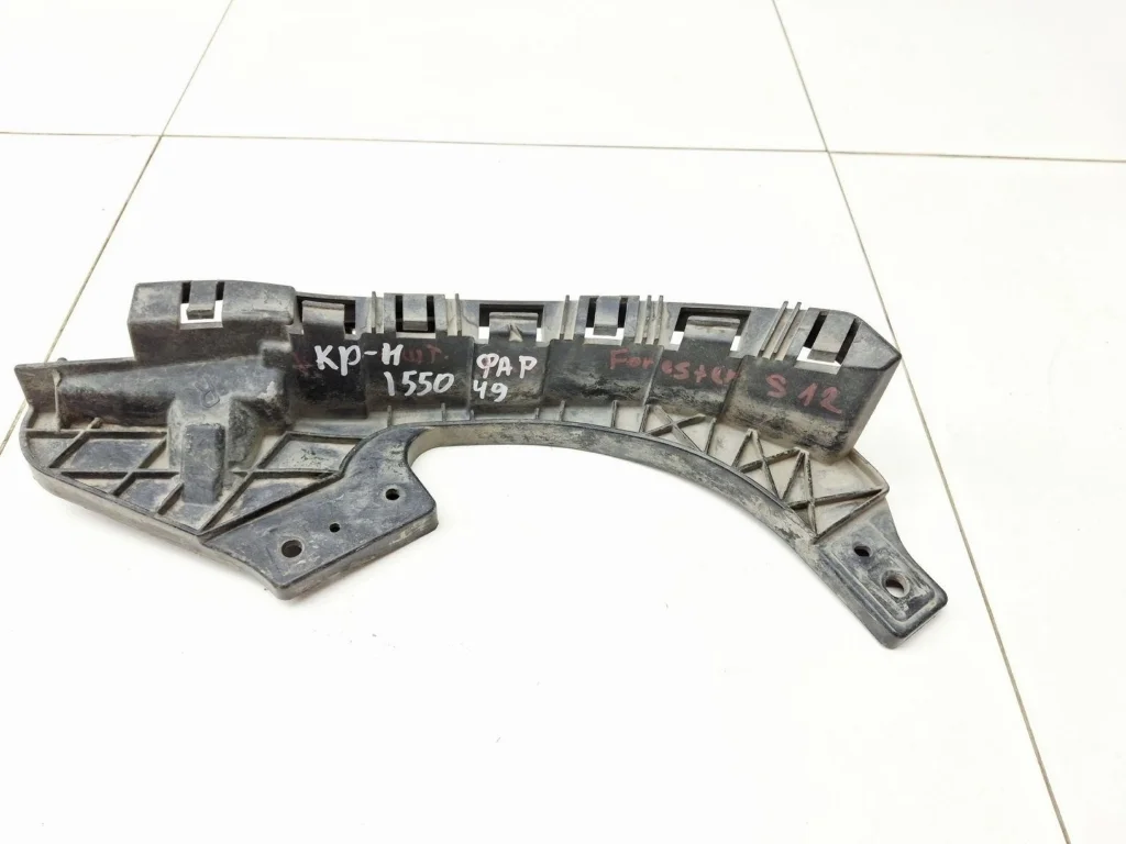 Кронштейн фар правый Subaru Forester S12, SH
