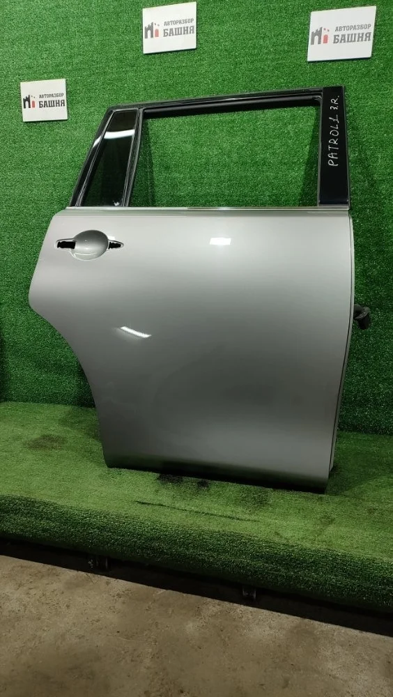 Дверь Nissan Patrol 2011 H210M1LAMA Y62 VK56VD, задняя правая
