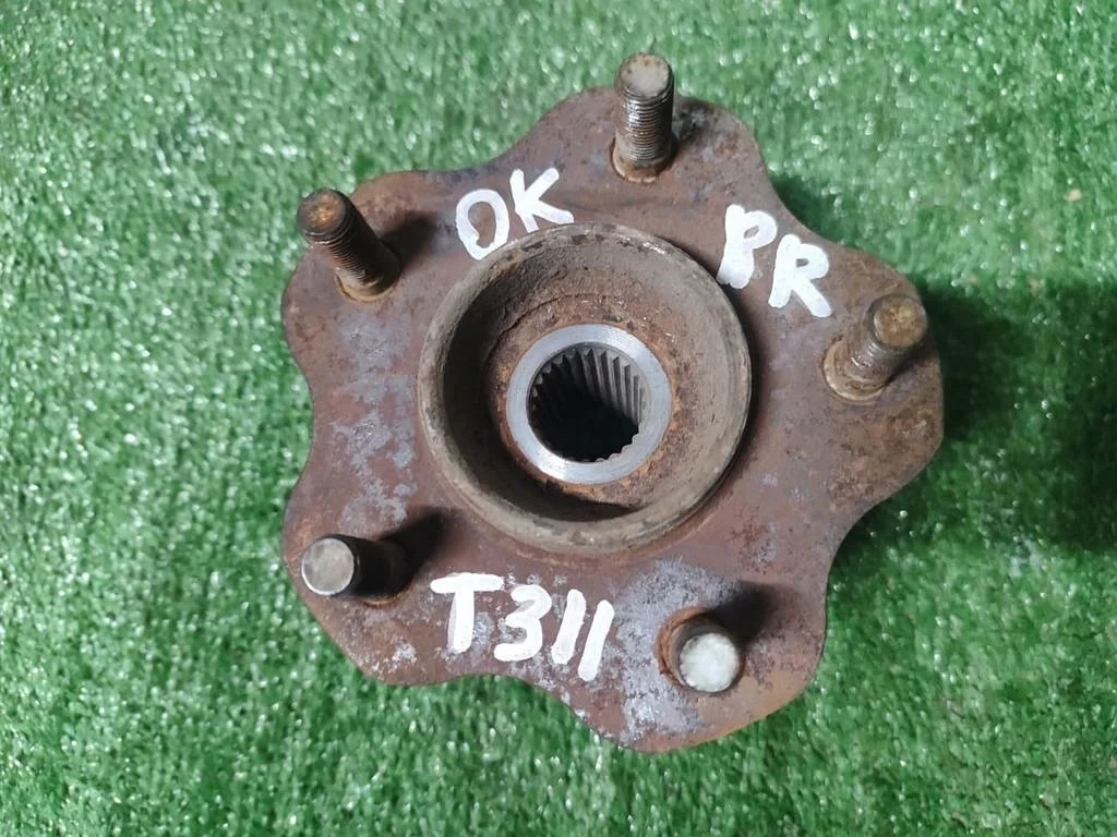 Б.у. ступица NISSAN X-TRAIL T31 NISSAN X-TRAIL T31