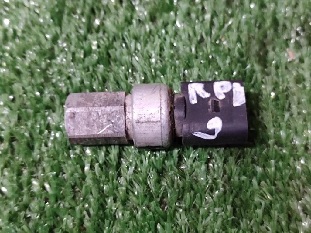 Б.у. датчик давления кондиционера SKODA RAPID SKODA RAPID