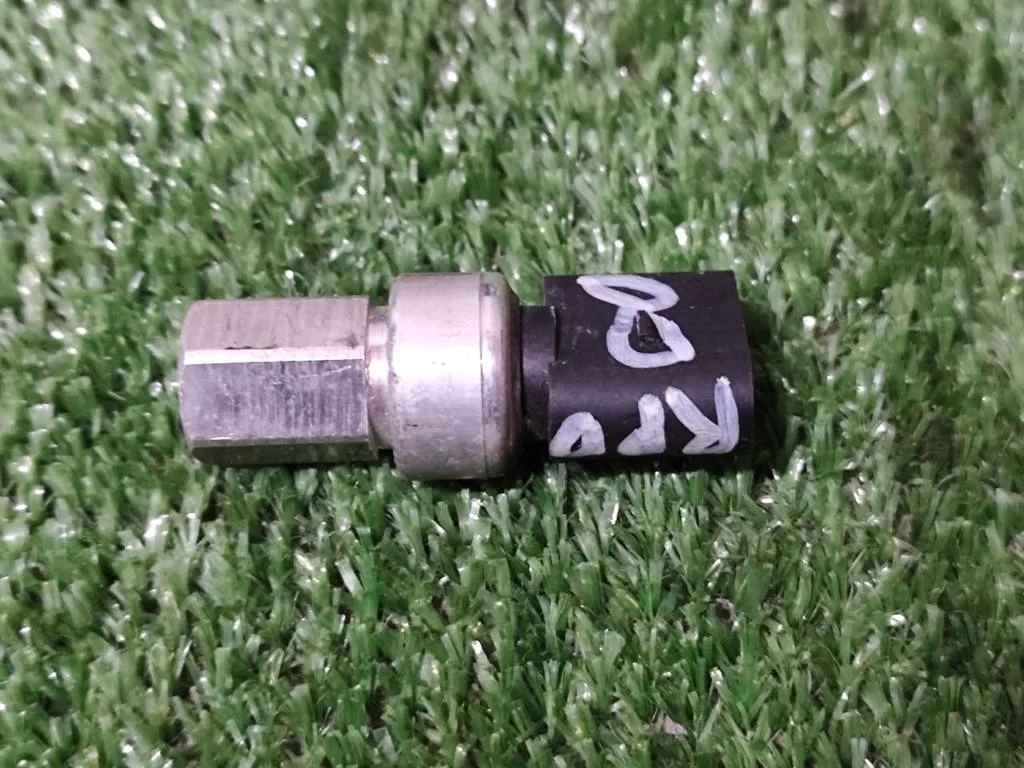 Б.у. датчик давления кондиционера SKODA RAPID SKODA RAPID