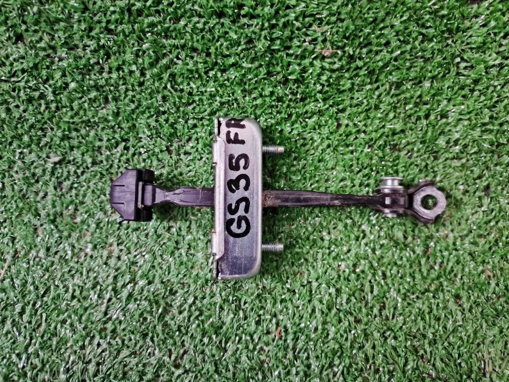 Б.у. доводчик двери LEXUS GS350 GRS191 LEXUS GS350 GRS191