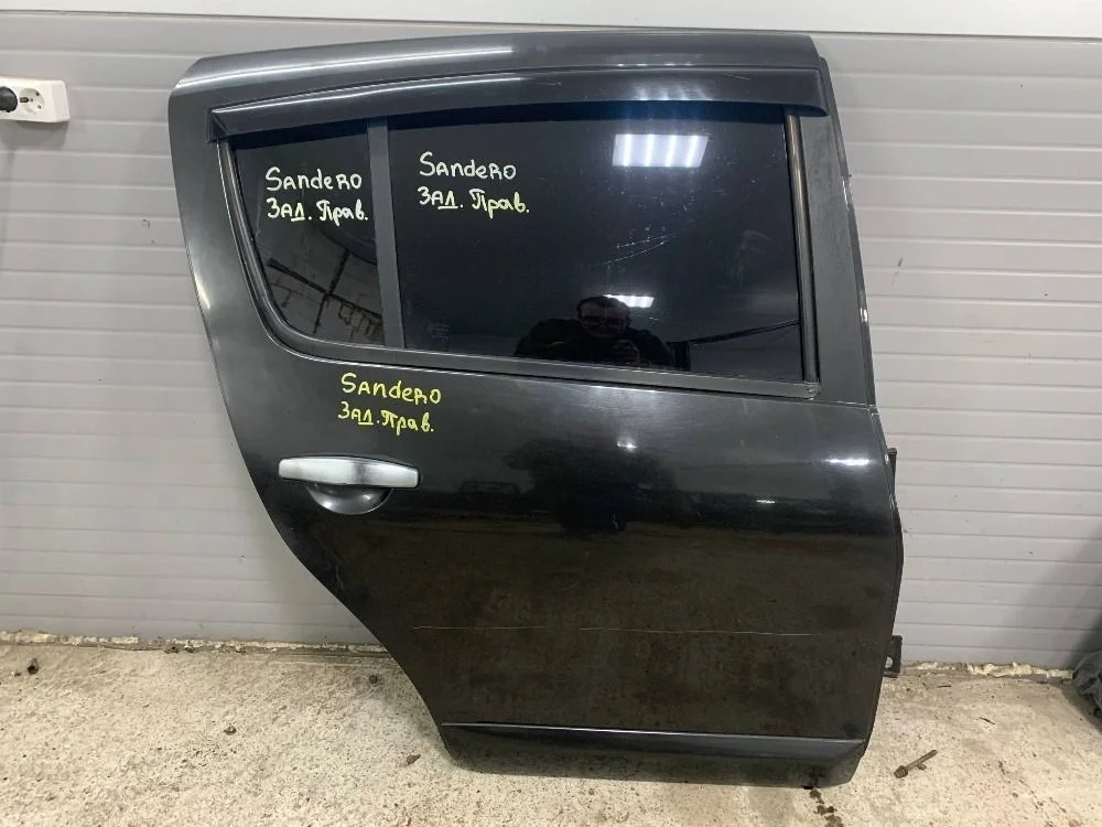 Дверь задняя правая Renault Sandero I (2009—2014) Renault Sandero I (2009—2014) 1 8210 069 48R