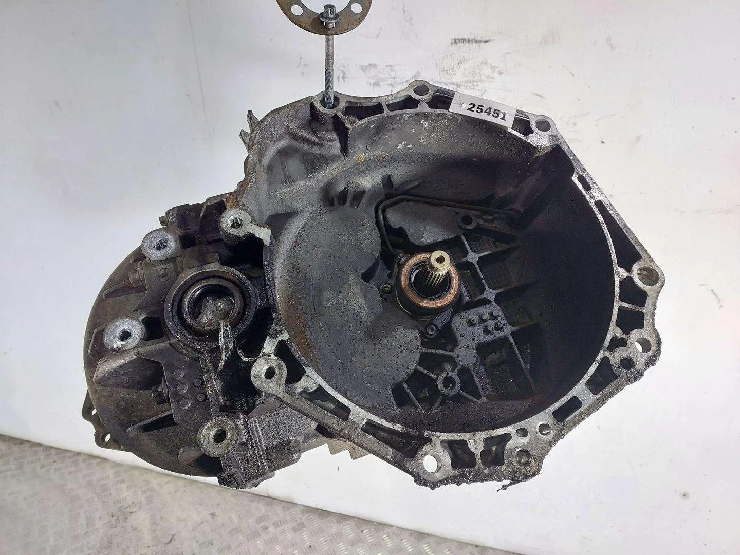 КПП механическая (МКПП) Opel Zafira 1.7 дизель 2011