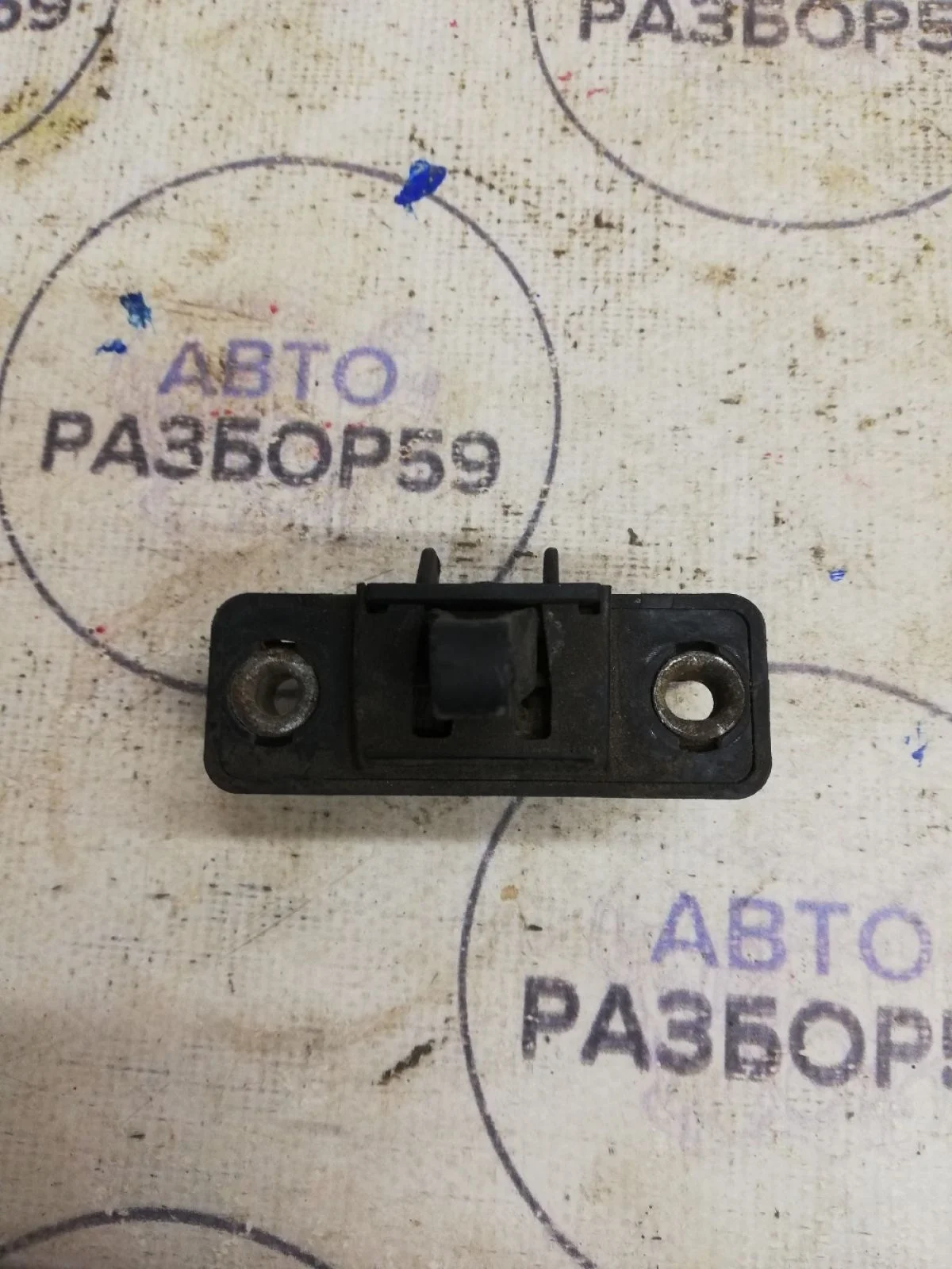 Замок багажника Renault Logan I (2004—2009)