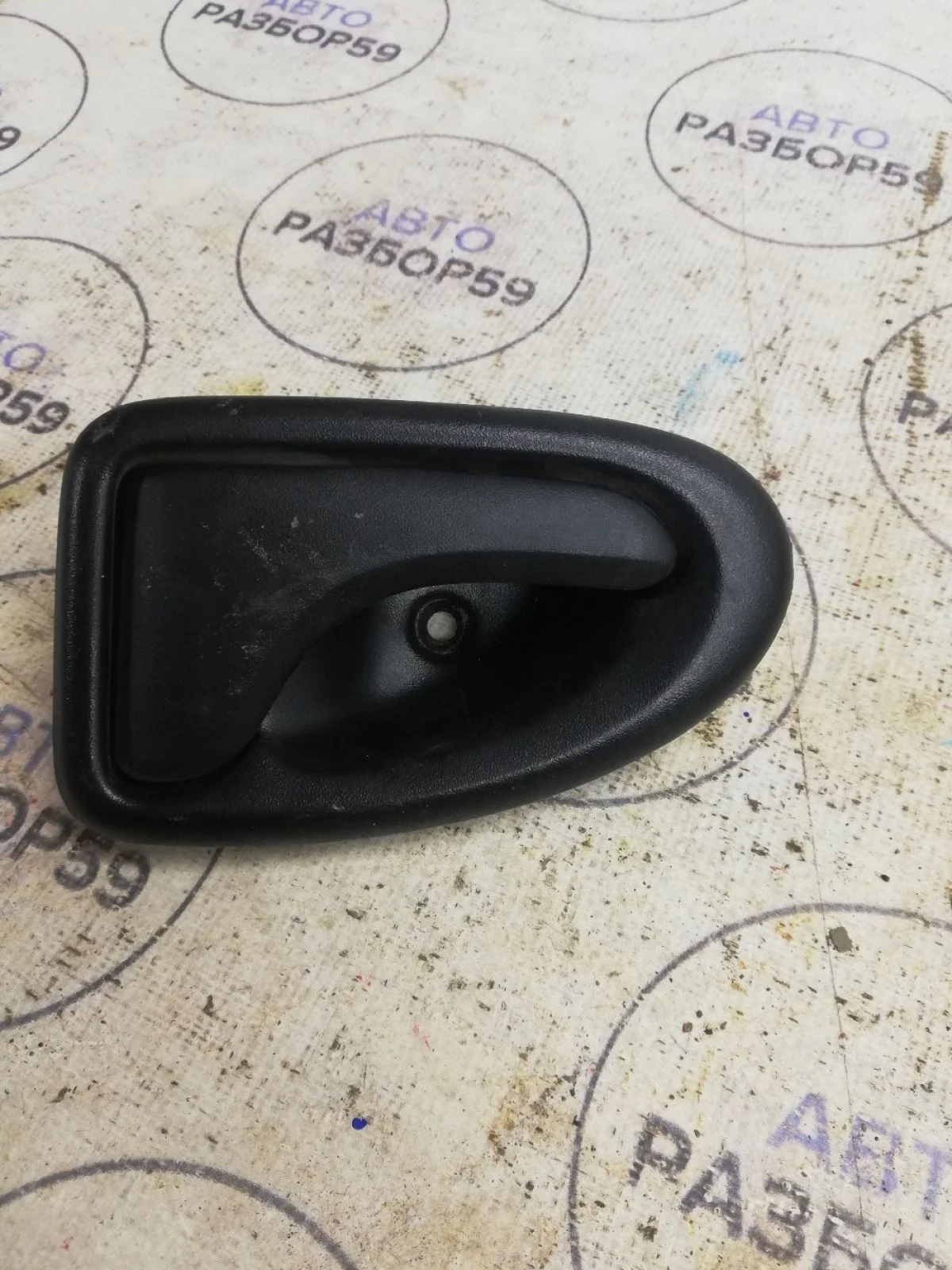 Ручка двери передней внутренняя правая Renault Logan I (2004—2009)