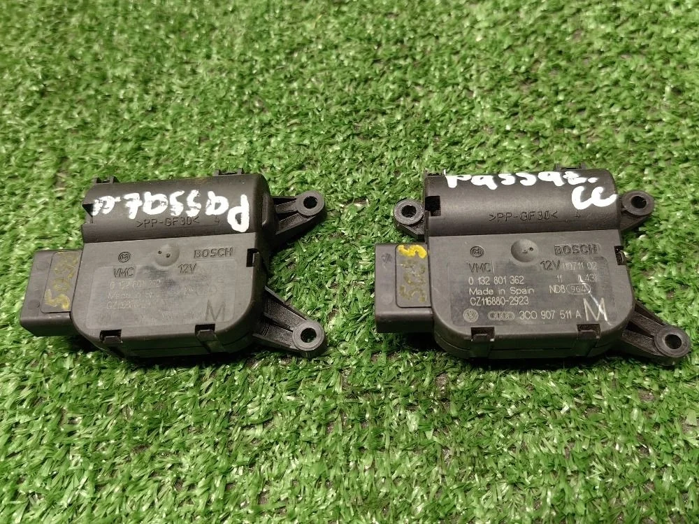 Моторчик заслонки печки VW Passat CC B6