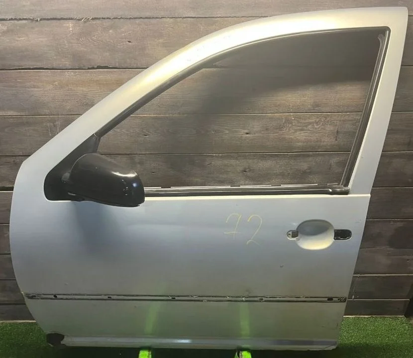 Дверь передняя левая Volkswagen Golf 4