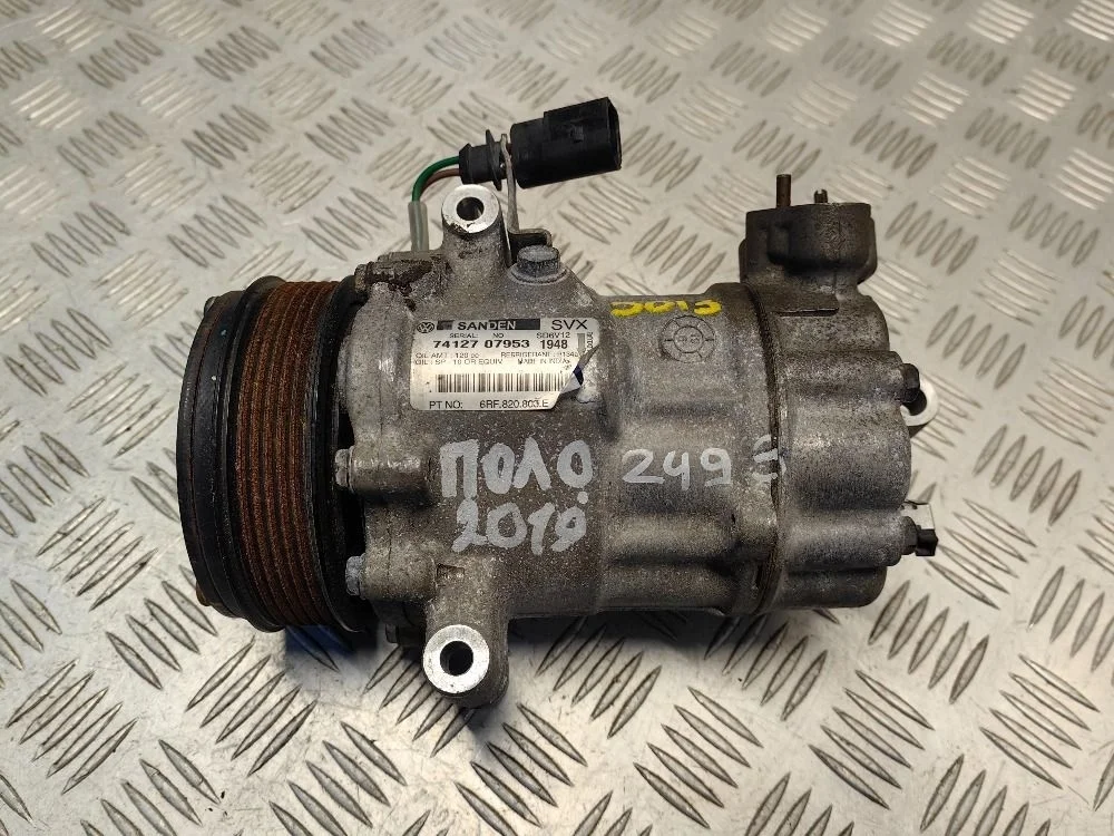 Компрессор кондиционера Volkswagen Polo V