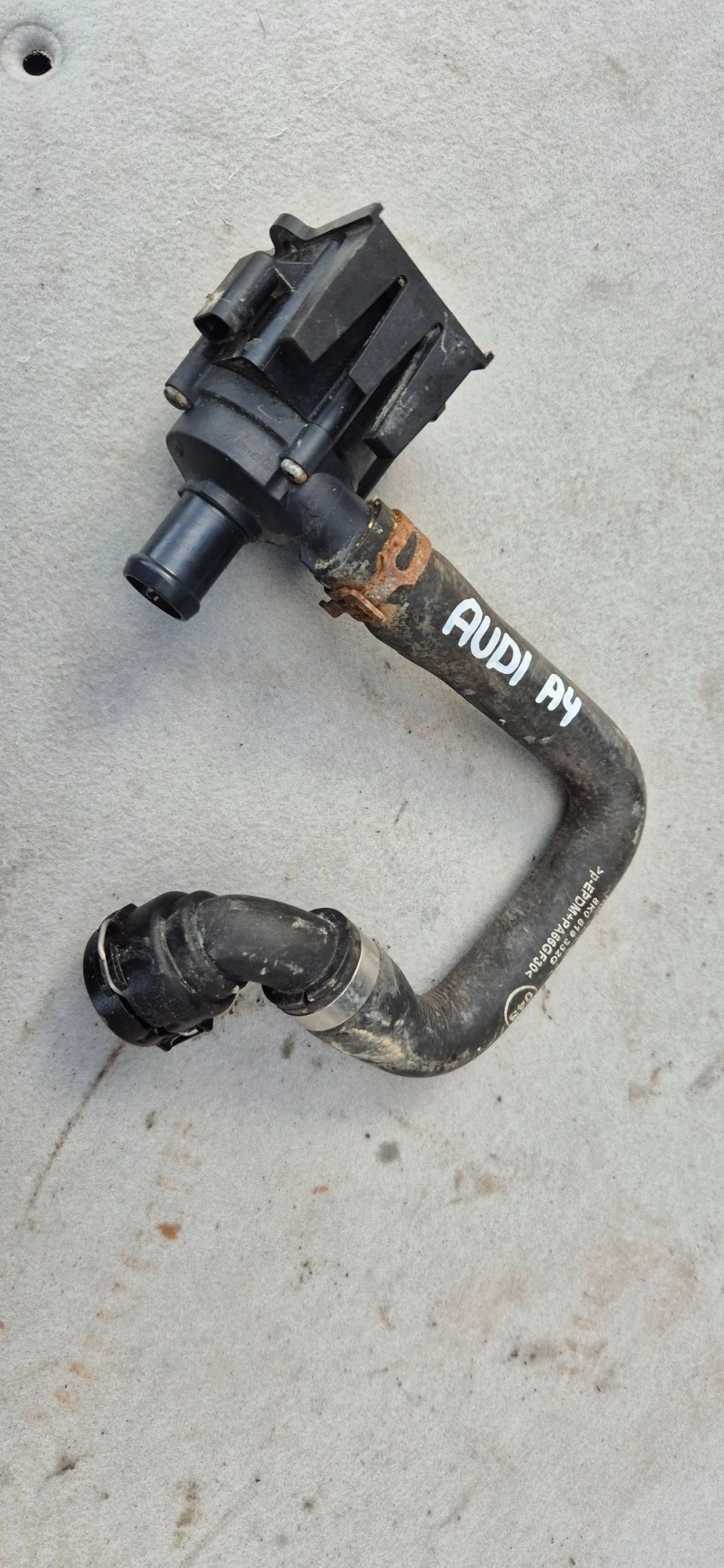 Насос (помпа) электрический Audi A4 (B8) 2007-2015