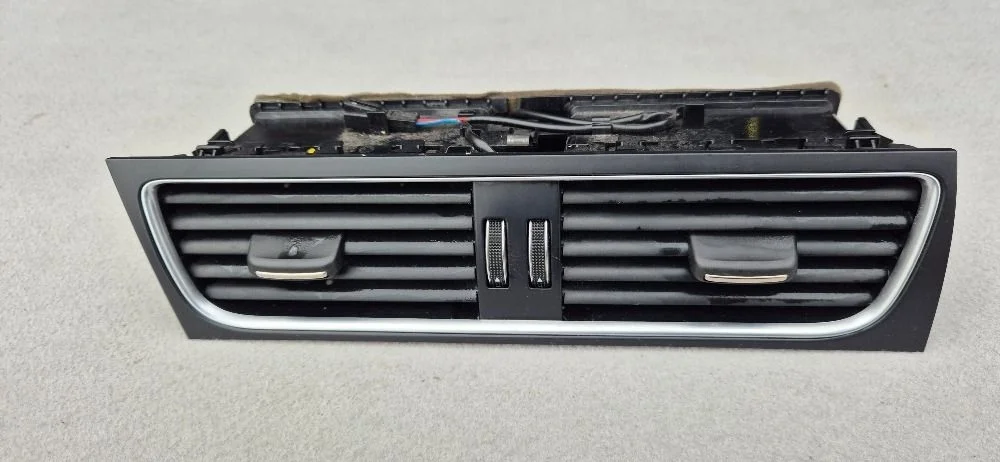 Дефлектор воздушный для Audi A4 (B8) 2007-2015