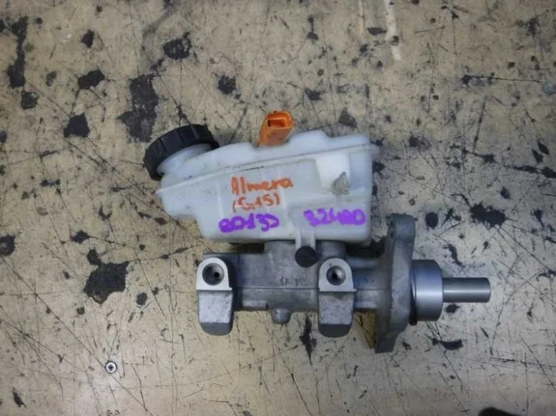 Цилиндр тормозной главный Nissan Almera G15