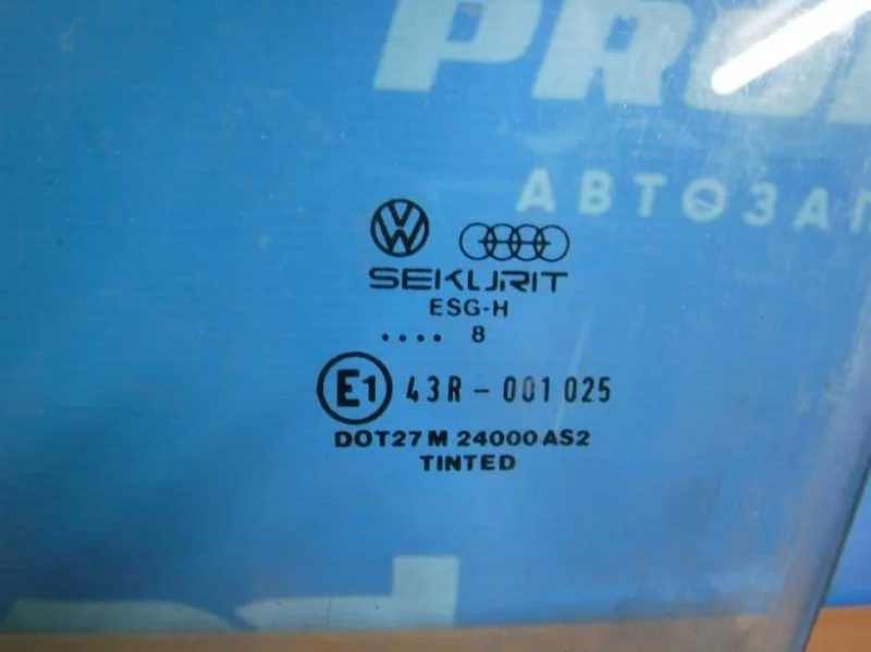 Стекло двери переднее левое Volkswagen Passat B3