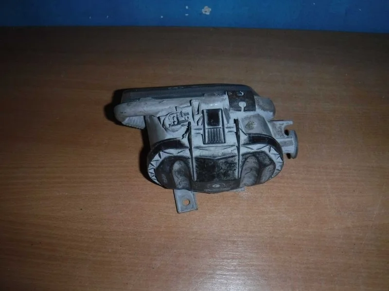 ПТФ левый Mercedes-Benz E W210