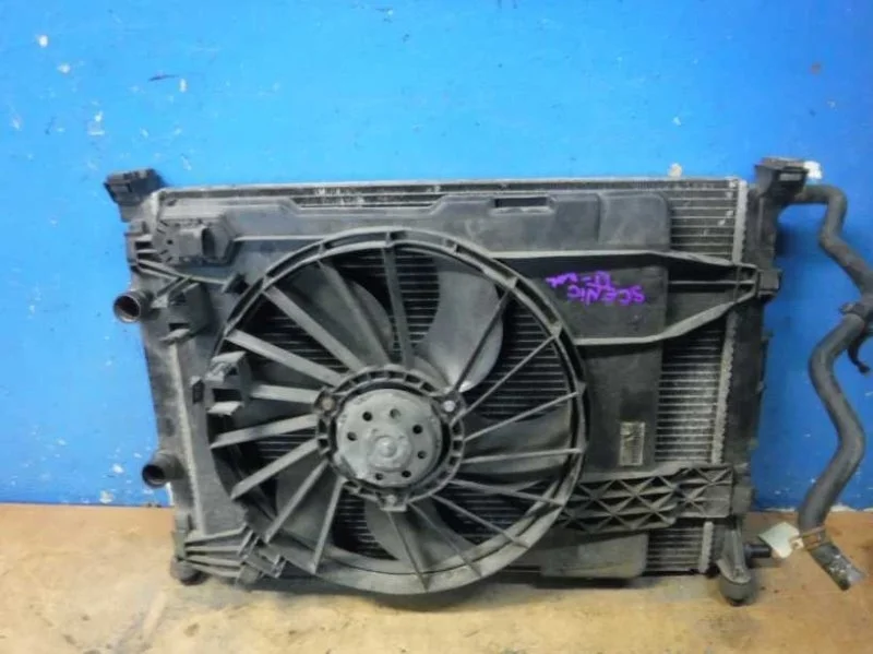 Радиатор основной Renault Scenic 2