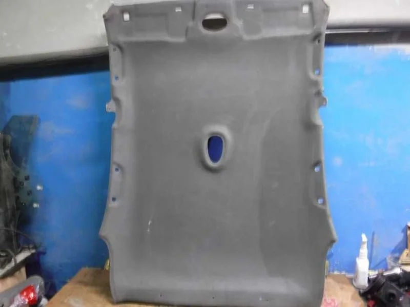 Обшивка потолка Volkswagen Polo